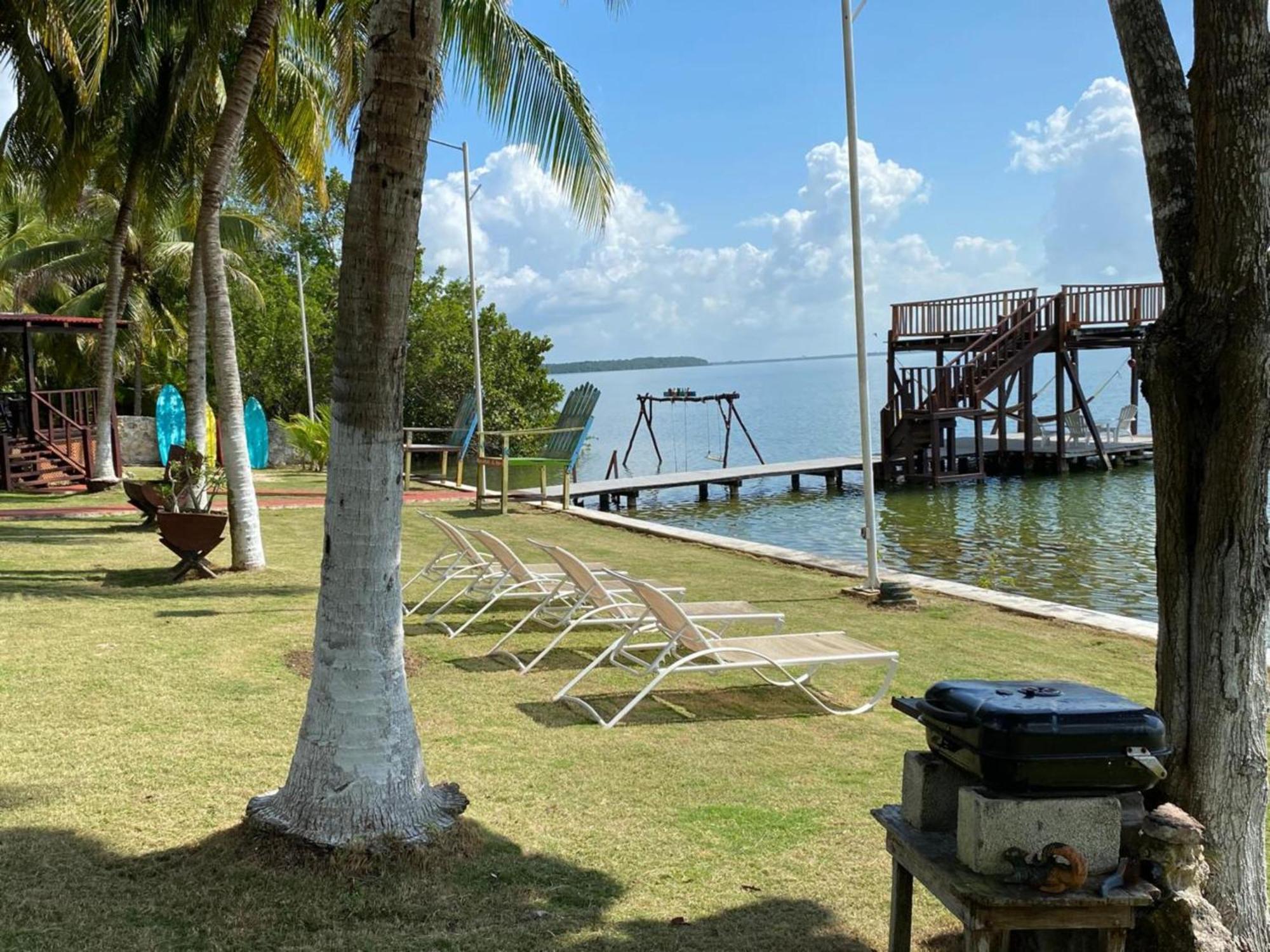 Coras Place Bacalar Lagoon Front Εξωτερικό φωτογραφία