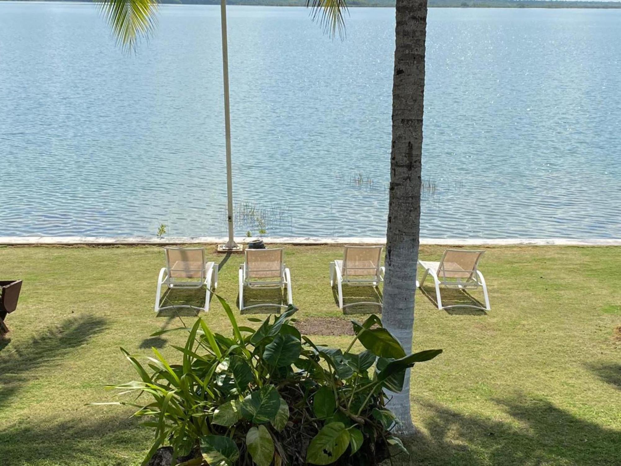 Coras Place Bacalar Lagoon Front Εξωτερικό φωτογραφία