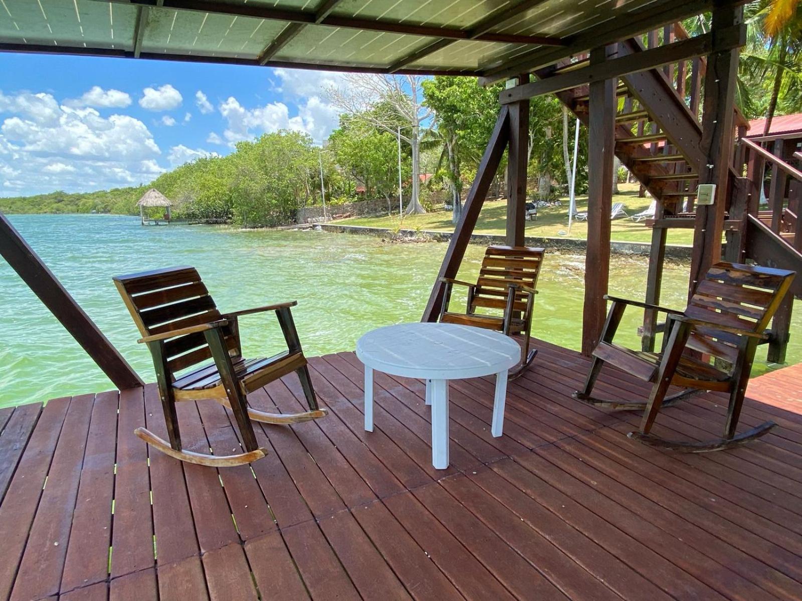 Coras Place Bacalar Lagoon Front Εξωτερικό φωτογραφία